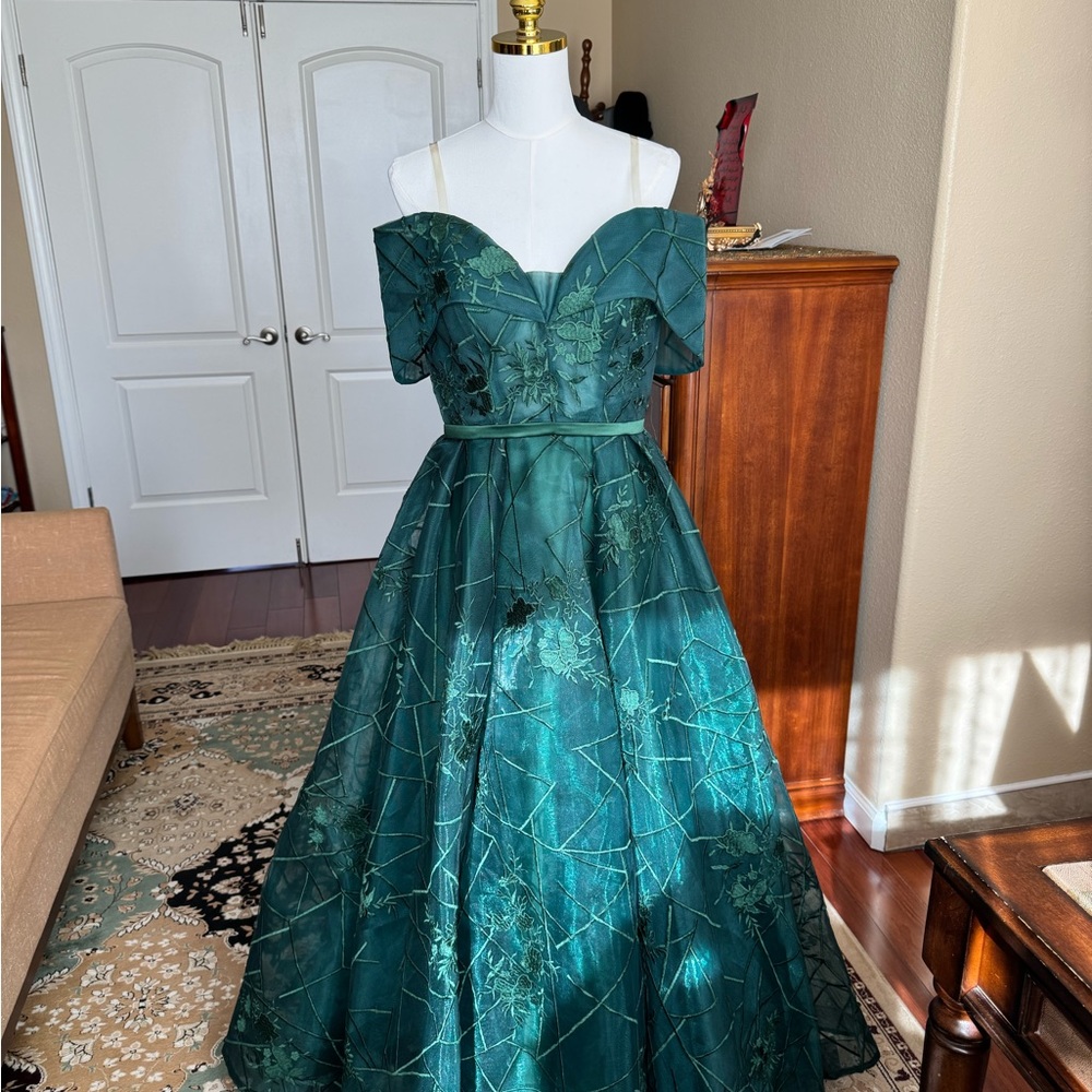 Elegant Green Off-Shoulder Gown